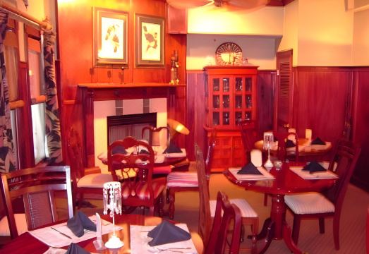 1. 더 히스토릭 페..