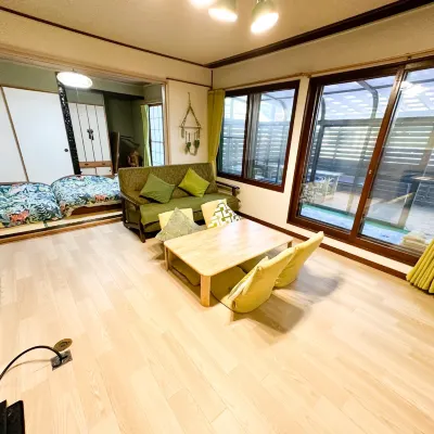 Tea Hot Spring House 鄰近網元感動市場蟹御殿的酒店