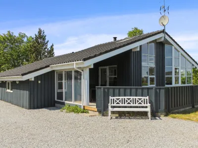 "Carli" - 1.2km from the Sea