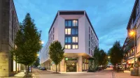 Hotel Holiday In , Innenstadt Hotels in der Nähe von Sunset bench