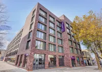 Premier Inn Swindon Town Centre Hôtels à proximité de : Christ Church