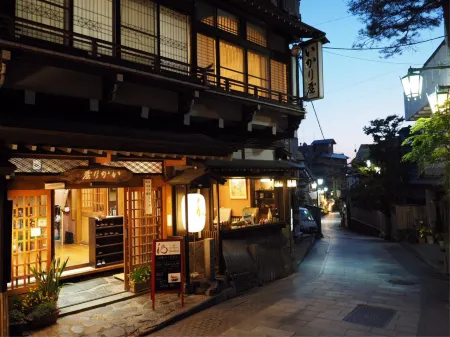 Ikariya Ryokan Отели рядом с достопримечательностью «Shigakogen Sun Valley Ski Area»