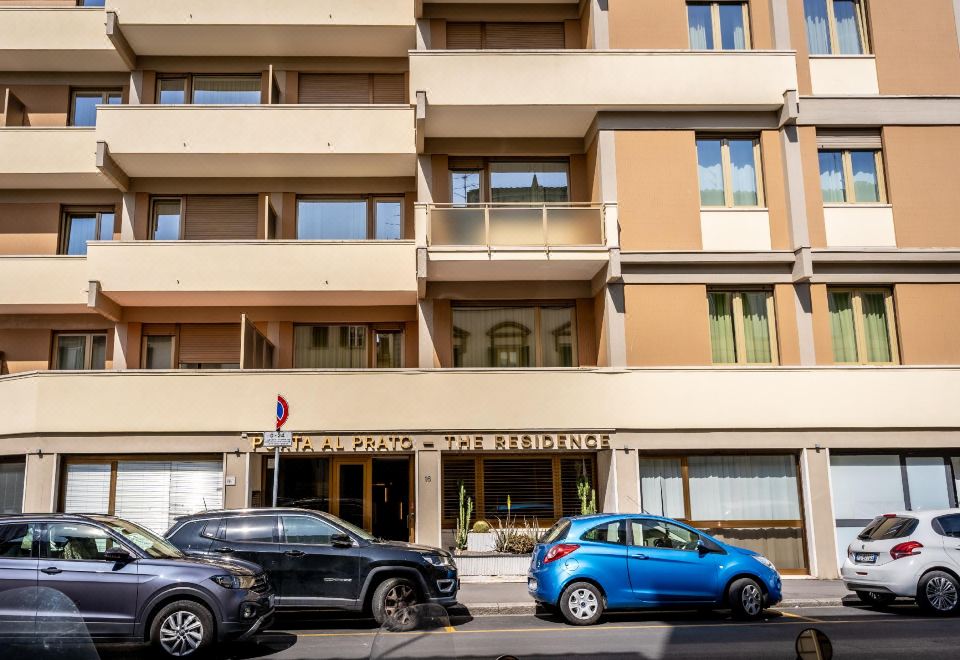 레지던스 포르타 알 프라토 위치