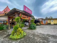 RedDoorz at Damar Mas Gunung Kelud Kediri Ngancar 호텔