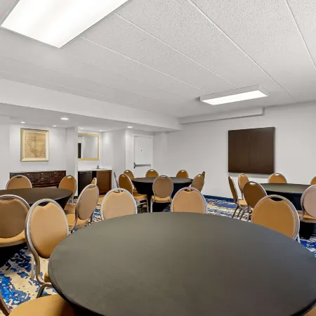 Hampton Inn Chicago/Naperville Near Niu Conference Center