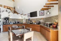 Best Western Kiva Inn - breakfast
