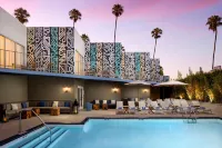 Hyatt Centric Delfina Santa Monica - Family