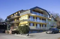 Pension - Ferienwohnungen Zollner Hotel di Gemeinde Bad Bleiberg