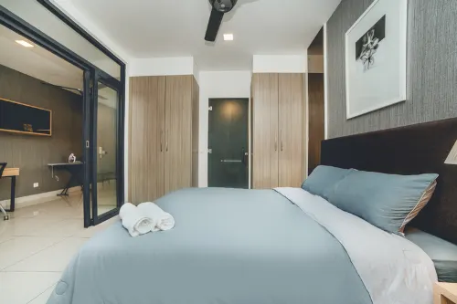 1Tebrau Laconic Lux Suite 1BR nr Columbia Hospital by Our Stay Hotels in Plentong