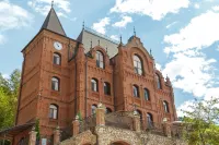 Dakhovskaya Sloboda Hotel