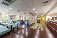 햄프턴 인 프런트 로열