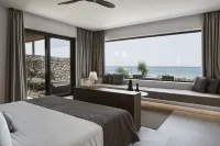 The Olivar Suites - Pools