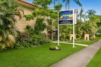 Oasis Inn Apartments Hotels in Manunda