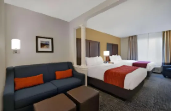 Comfort Inn & Suites Hotels in Franklin County