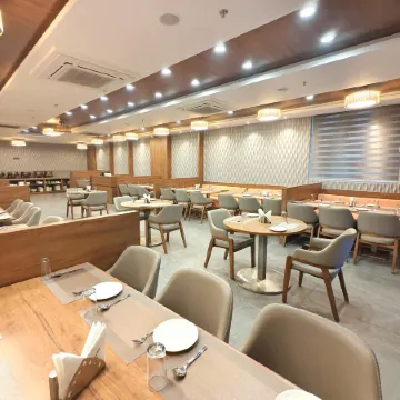 The Sky Imperial Hotel Kailash