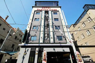 French Code Hotel