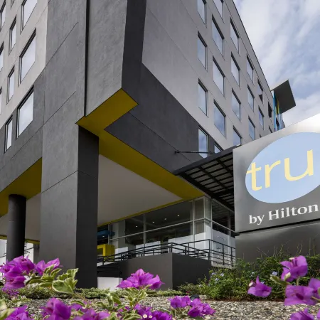 Tru by Hilton Cali Sur