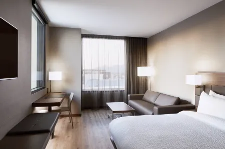 AC Hotel Tucson Downtown Отели рядом с достопримечательностью «Университет Аризона»