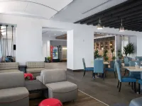 Four Points by Sheraton Fort Lauderdale Airport/Cruise Port Hotels near Davis Park