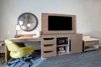 ハンプトン イン & スイーツ ボーガー