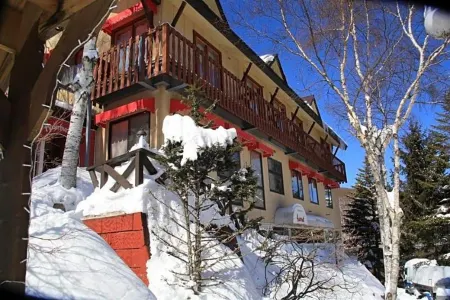 Hotel Andermatt Отели в г. Нагава