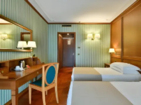 โรงแรมเบสท์เวสเทิร์น แฟร์รารี โรงแรมใน