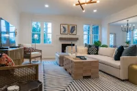 Home in Cuscowilla with Private Pool and Spa
