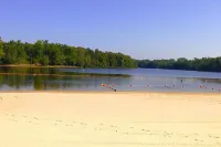 5-bed house with pool in Dordogne, walk to beach and restaurants Hotels in Saint-Estephe