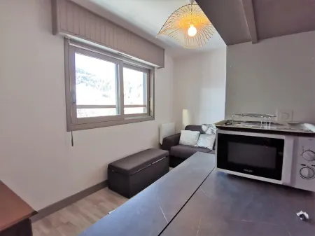 Megeve. Very nice little studio in residence ideal for winter and summer. Отели в г. Межев