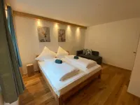 Neurenovierte 60m2 Fewo Franzl zw. Stadt&bergen Hotels in Holzkirchen