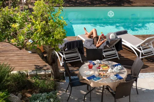 Group Villa with Direct Access to the Sea, Private Pool,Free wi-fi, Garden, BBQ