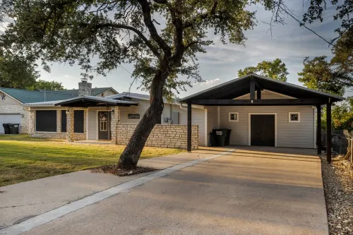 Lake Belton Get Away with Amazing View Rent Two Nights Get One Free in April