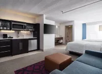 Home2 Suites by Hilton Indianapolis Keystone Crossing Các khách sạn gần Izakaya Japanese Restaurant