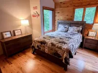 ADK Riverfront Home - Ski Whiteface, Near Lake Placid 제이 호텔