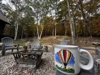 Family Lodge with Hot Tub, AC, Minutes to Lake Placid and Hiking, Pet Friendly