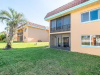 Summer Vacation/ Close to St Augustine/Steps to Beach, Pool, Dock/Beach Supplies Hotels in Crescent Beach