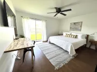 Family-friendly home near Downtown, Stadium, & Beaches. Hotel a Jupiter
