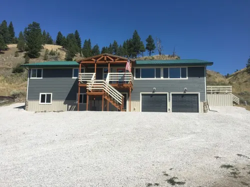 Mountain Hideaway Retreat- Room for Everyone