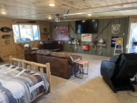 Lake Getaway at The Canyon