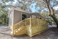 Galloway Getaway 3/2, Pet Friendly. Boat Parking Available! 5 Mins to Beach!!