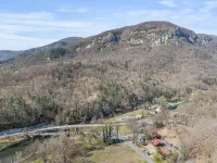 Still Standing! Cozy Cottage, Great Location!