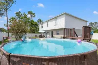 Spotless Villa! Pool Firepit-15 min to beach! Huge family Home Hotels in Flagler County