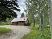Cabin getaway 1-Hour from Jackson Hole, Golfing, Fishing, Palisades, Yellowstone