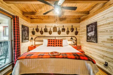 Gold Mine Cabin - 3mins to Wolf Mnt Winery