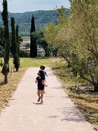 Gite Pour 4 Personnes Avec Piscine et vue sur la Vallée de L'orb