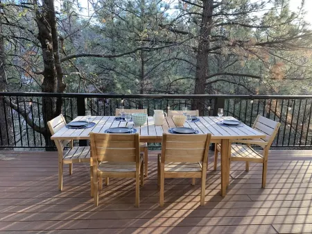 Moonridge cabin + treehouse + hot tub + pool table