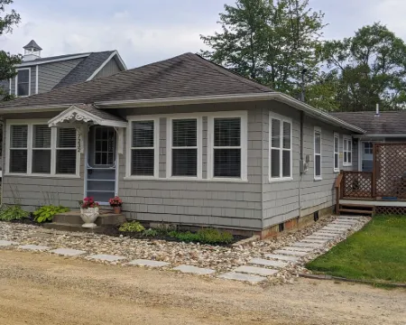 Remodeled 3 bedroom - perfect location for beach trips and beautiful sunsets 卡斯科酒店