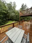 Roudy’s Retreat: Secluded Mountain Cabin with Hot Tub and Private Pond