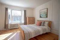 Newly Renovated 6BR with Parking & Outdoor Shower!