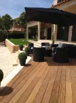 Swimming pool heated between 28° and 30° all season long